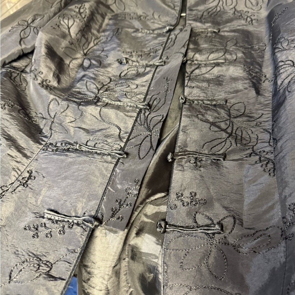 VINTAGE Traditional Asian style jacket/ artsy  / Black silk embroidered / blazer